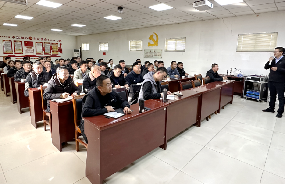 球王会平台集团邀请康臣生物科技清洁工程师开展鲜奶质量嗜冷菌预防和管控措施专题培训